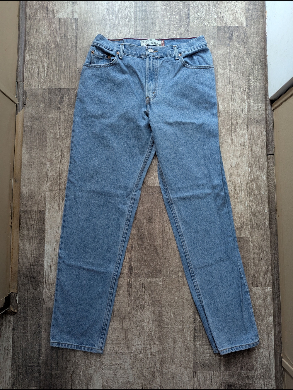 Women's Vintage Levi's 550 Relaxed Tapered Jeans